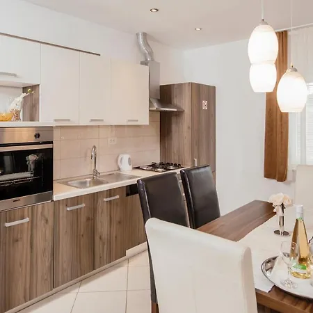 Apartment Kolovrat *