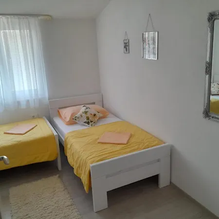 Apartment Kolovrat *