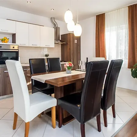 Kolovrat Apartment Podstrana